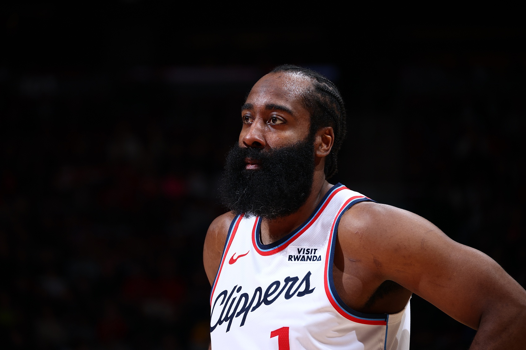 开云-船记：快船过去8战6胜2负 14天内辗转7座城市 飞行了8000英里